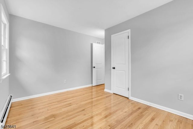 24 Hollywood Ave, Cranford Twp., NJ 07016