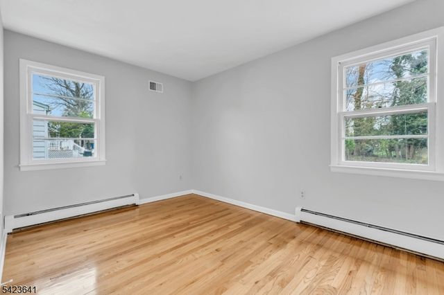 24 Hollywood Ave, Cranford Twp., NJ 07016