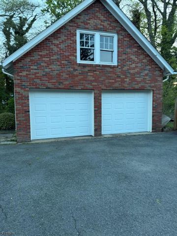24 Hollywood Ave, Cranford Twp., NJ 07016