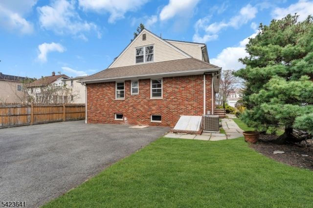 24 Hollywood Ave, Cranford Twp., NJ 07016