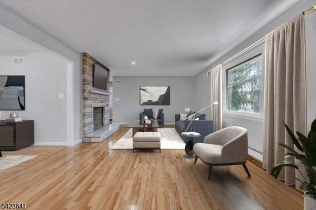 24 Hollywood Ave, Cranford Twp., NJ 07016