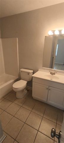 111 SE 16TH AVENUE O104, Gainesville, FL 32601