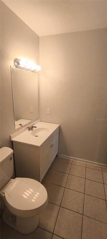 111 SE 16TH AVENUE O104, Gainesville, FL 32601