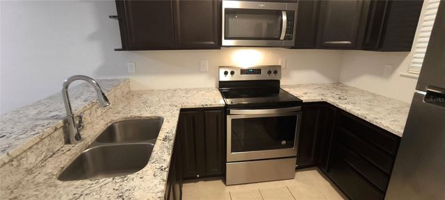 111 SE 16TH AVENUE O104, Gainesville, FL 32601