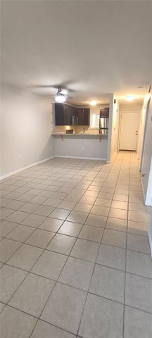 111 SE 16TH AVENUE O104, Gainesville, FL 32601