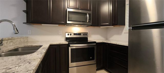 111 SE 16TH AVENUE O104, Gainesville, FL 32601