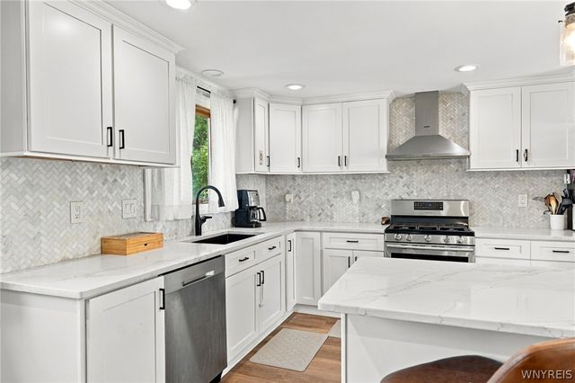 5083 Bradley Lane, Hamburg, NY 14075