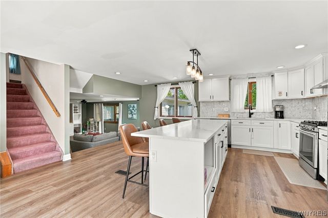 5083 Bradley Lane, Hamburg, NY 14075