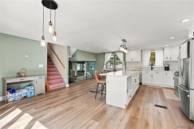 5083 Bradley Lane, Hamburg, NY 14075