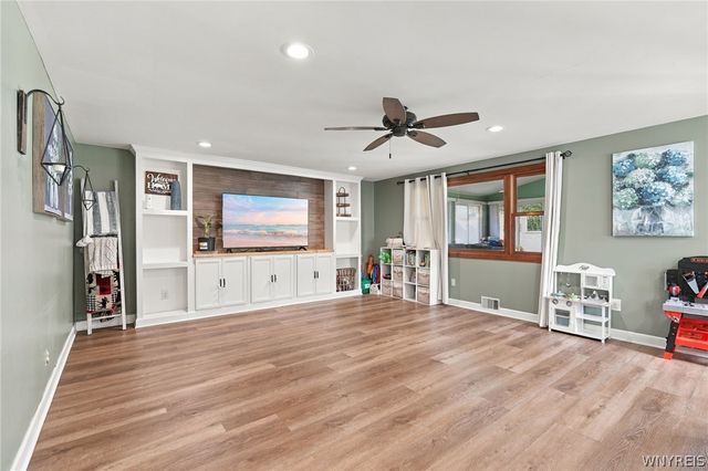 5083 Bradley Lane, Hamburg, NY 14075