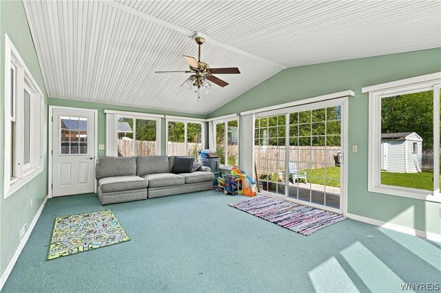 5083 Bradley Lane, Hamburg, NY 14075