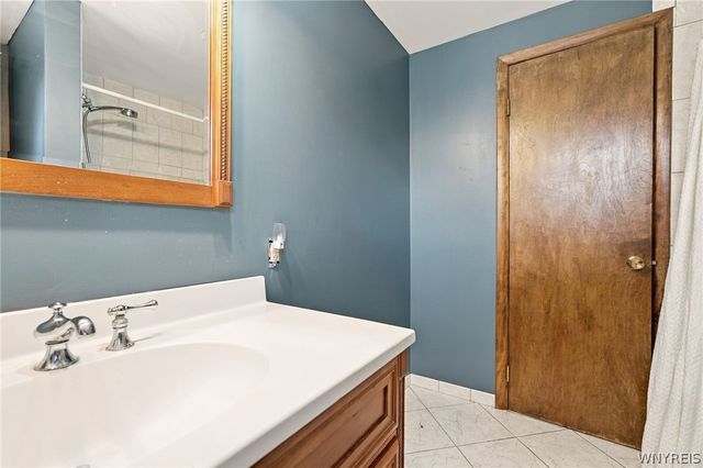 5083 Bradley Lane, Hamburg, NY 14075