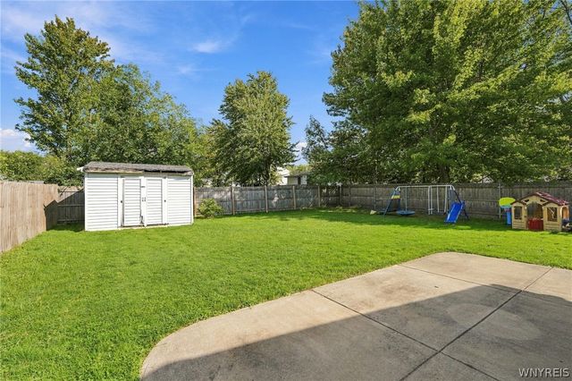 5083 Bradley Lane, Hamburg, NY 14075