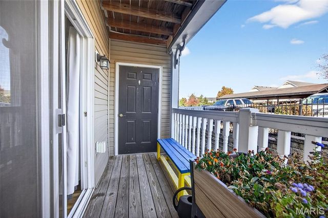 823 Saravalle Drive, St Peters, MO 63376