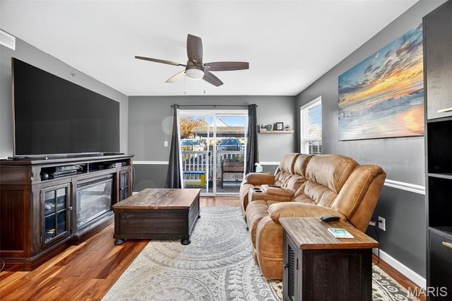 823 Saravalle Drive, St Peters, MO 63376