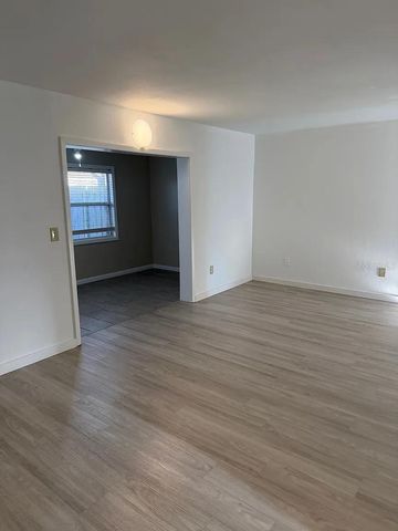 13905 VILLAGE TERRACE DRIVE, Tampa, FL 33624