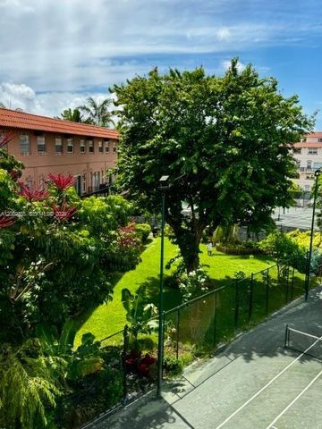 610 Tennis Club Drive 407, Fort Lauderdale, FL 33311
