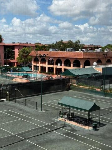 610 Tennis Club Drive 407, Fort Lauderdale, FL 33311