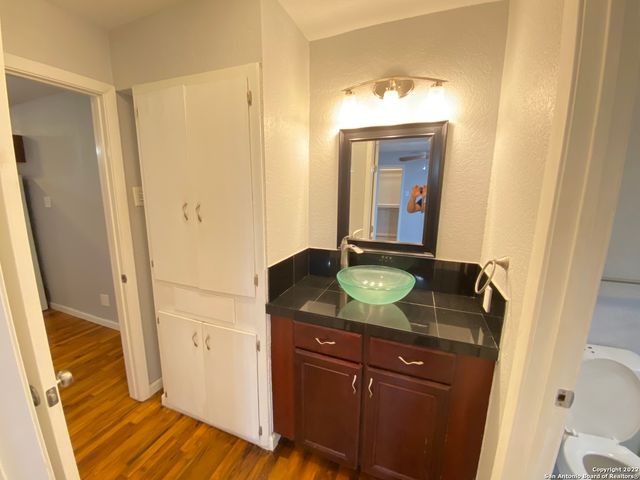 211 Natalen Ave Apt 210, San Antonio, TX 78209