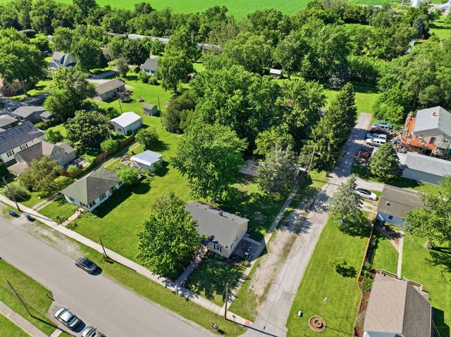 110 W Grove Street, Wheatfield, IN 46392