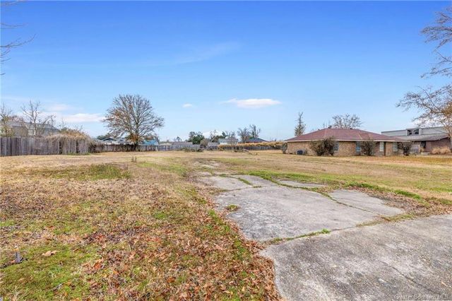 2036 Olene Drive, Sulphur, LA 70663