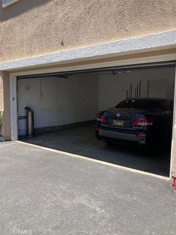25712 Holiday Circle A, Stevenson Ranch, CA 91381