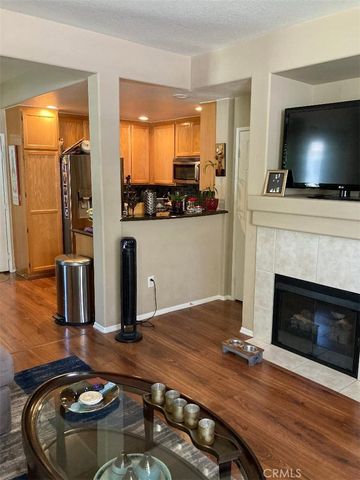 25712 Holiday Circle A, Stevenson Ranch, CA 91381