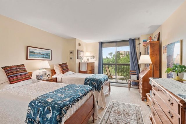 40 Village Rd 910, Middleton, MA 01949