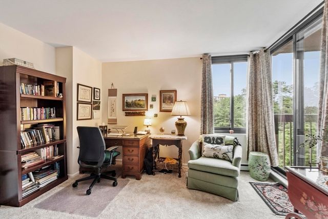 40 Village Rd 910, Middleton, MA 01949