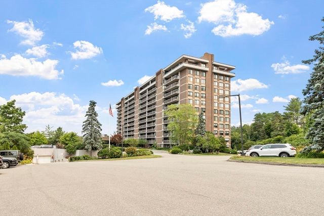 40 Village Rd 910, Middleton, MA 01949