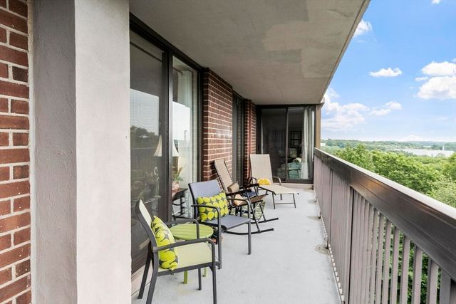 40 Village Rd 910, Middleton, MA 01949