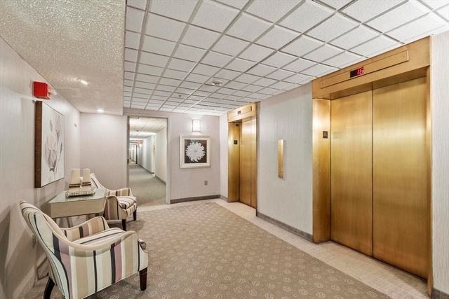 40 Village Rd 910, Middleton, MA 01949