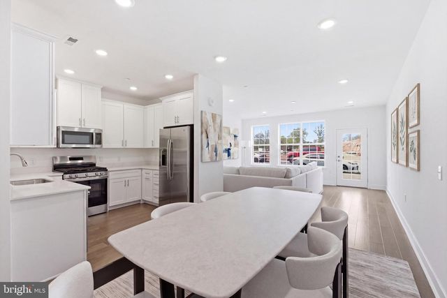 116 LEONA STEWART, Pennington, NJ 08534