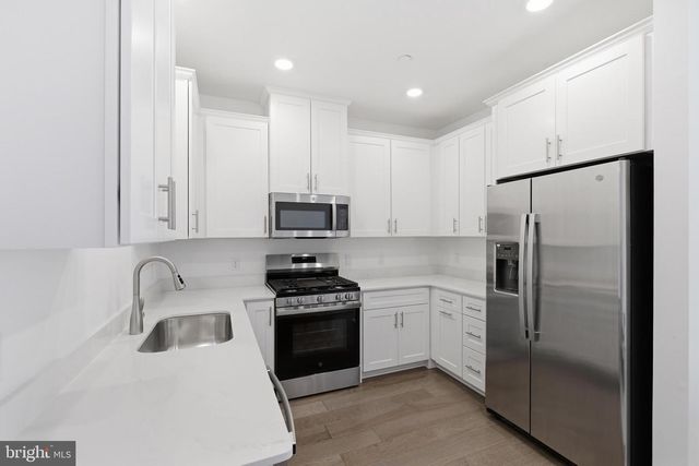 116 LEONA STEWART, Pennington, NJ 08534