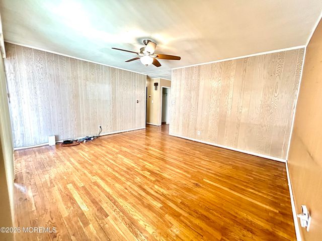 174 Princeton Road, Parlin, NJ 08859