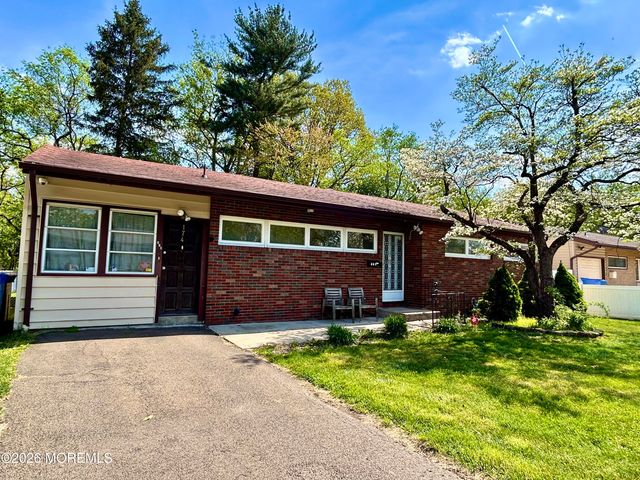 174 Princeton Road, Parlin, NJ 08859
