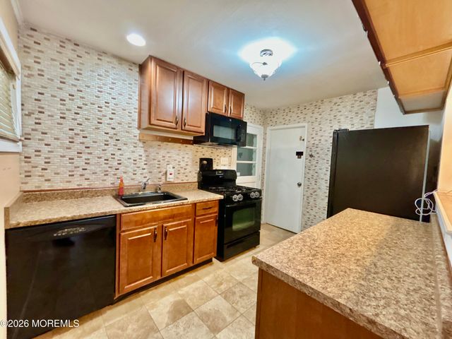 174 Princeton Road, Parlin, NJ 08859
