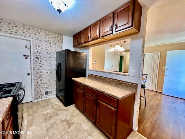 174 Princeton Road, Parlin, NJ 08859