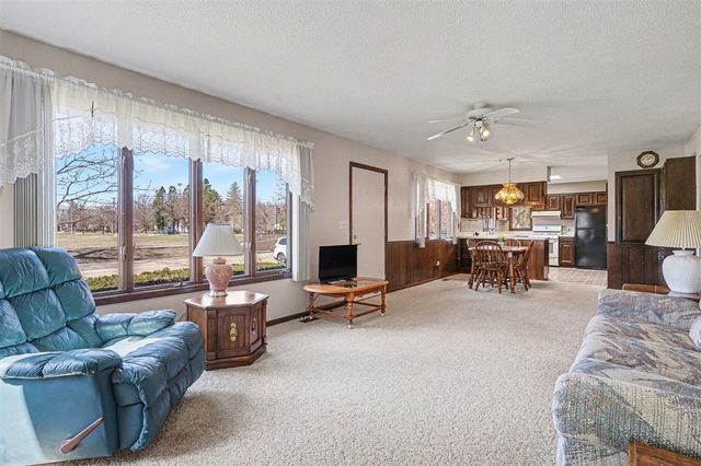 110 S Fruitport Road, Spring Lake, MI 49456