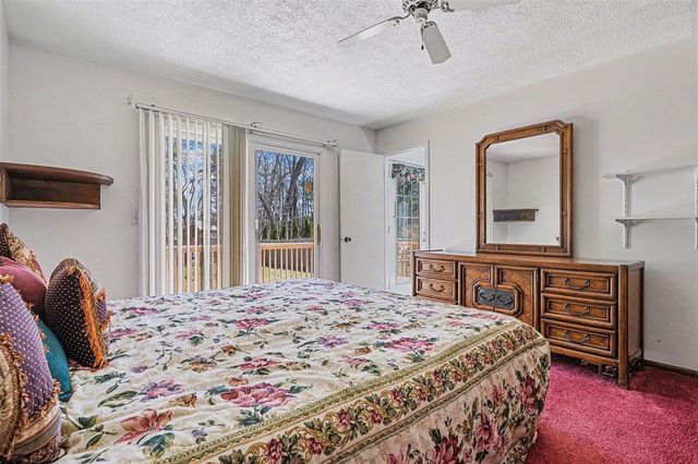 110 S Fruitport Road, Spring Lake, MI 49456