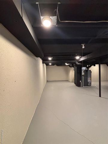 8821 Knolson Avenue, Livonia, MI 48150