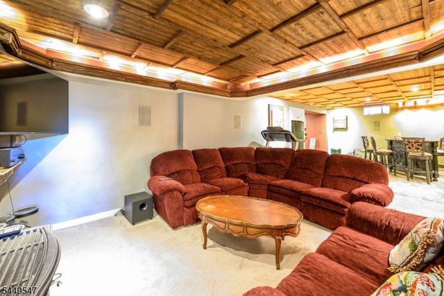 98 Remsen Ave, Woodbridge Twp., NJ 07001