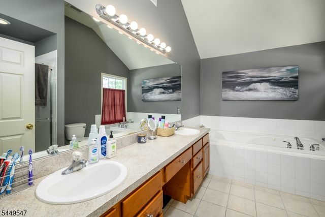 98 Remsen Ave, Woodbridge Twp., NJ 07001