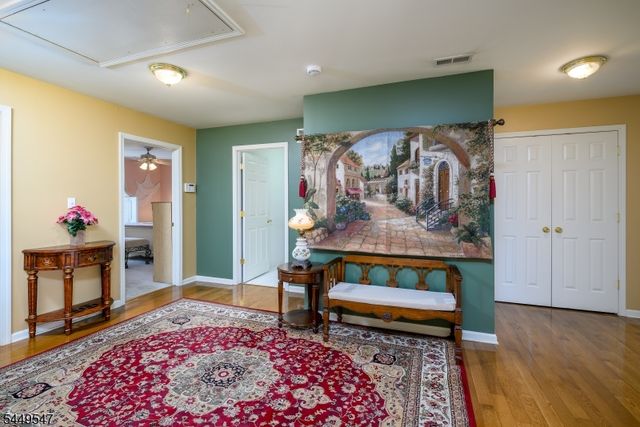 98 Remsen Ave, Woodbridge Twp., NJ 07001