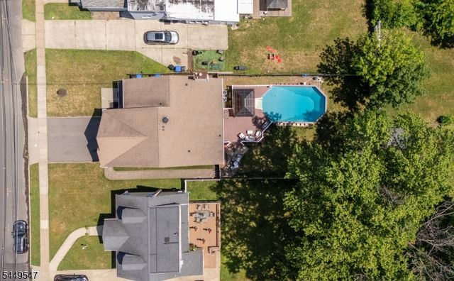 98 Remsen Ave, Woodbridge Twp., NJ 07001