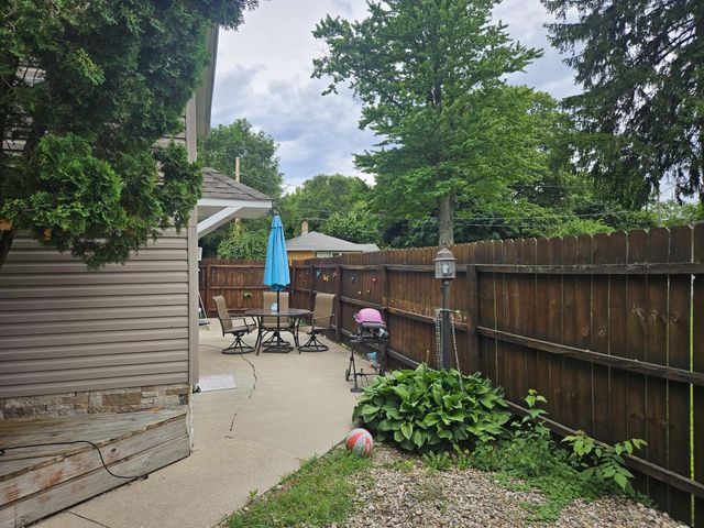 79 Lansing Street, La Porte, IN 46350