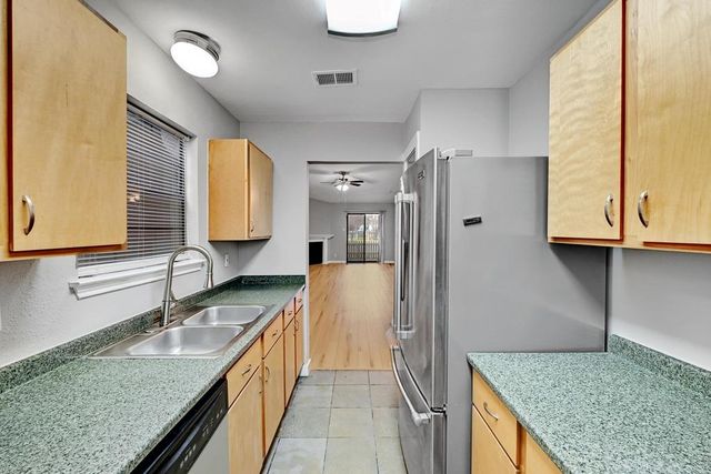 1601 Faro DR 1003, Austin, TX 78741