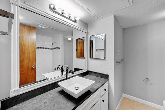 1601 Faro DR 1003, Austin, TX 78741