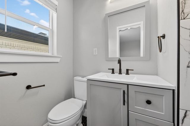 2247 NW 55th Street, Oklahoma City, OK 73112