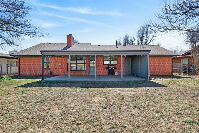 2247 NW 55th Street, Oklahoma City, OK 73112
